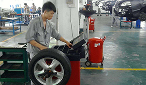 汽車檢測(cè)與維修技術(shù)專業(yè)