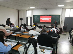 成都亞細亞職業(yè)學(xué)校組織2017級學(xué)前教育專業(yè)學(xué)生參加保育員資格證考試