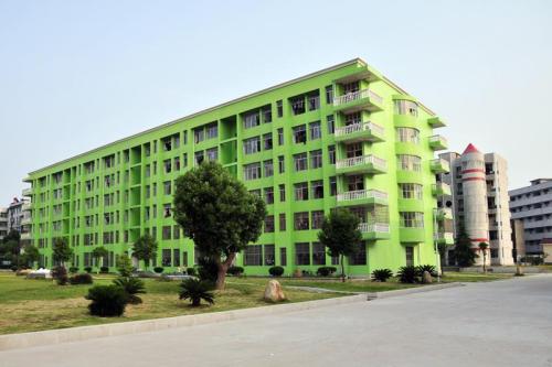 霸州市職成教育總校學(xué)費(fèi)、收費(fèi)多少