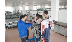 汽車(chē)檢測(cè)與維修專(zhuān)業(yè)
