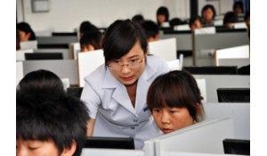 室內(nèi)裝飾藝術(shù)設(shè)計