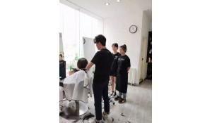 美容與形象設(shè)計