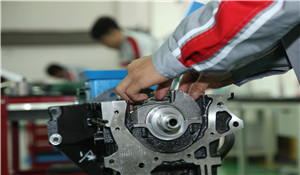汽車(chē)檢測(cè)與維修技術(shù)專(zhuān)業(yè)
