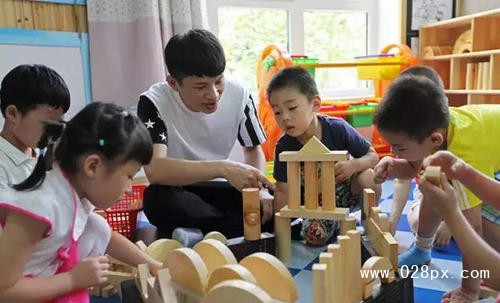 成都幼師職業(yè)學(xué)校公辦學(xué)校
