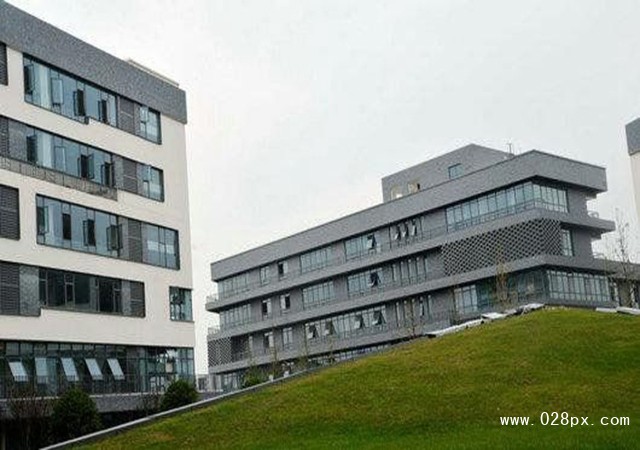 四川省成都市青蘇職業(yè)中專學(xué)校貴不貴