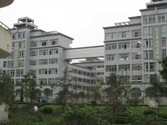 四川省金堂縣職業(yè)高級中學(xué)的費用