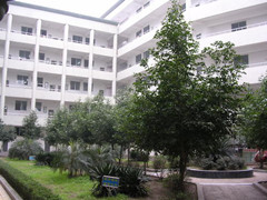 四川省實用中等專業(yè)學(xué)校貴不貴