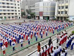 四川省成都市禮儀職業(yè)中學(xué)收費