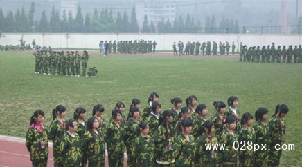 崇州市職業(yè)中專(zhuān)學(xué)校收費(fèi)標(biāo)準(zhǔn) 崇州市職業(yè)中專(zhuān)學(xué)校收費(fèi)標(biāo)準(zhǔn)