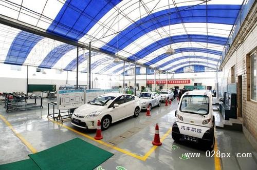 成都汽車職業(yè)技術(shù)學(xué)校的費(fèi)用 成都汽車職業(yè)技術(shù)學(xué)校的費(fèi)用