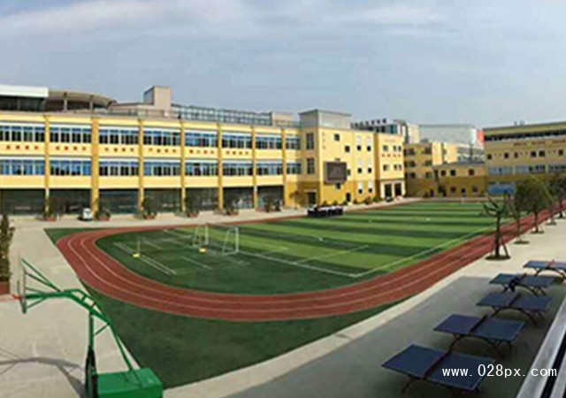 成都新運(yùn)職業(yè)學(xué)校學(xué)費(fèi)