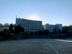 攀枝花市經(jīng)貿(mào)旅游學(xué)校收費