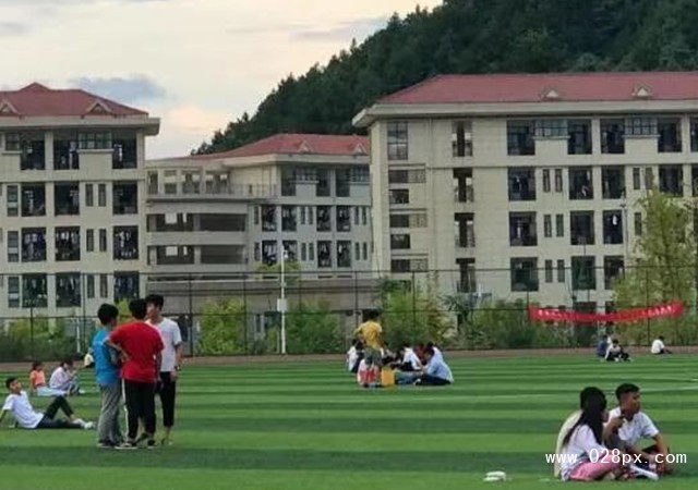 貴州電子科技職業(yè)學院招生計劃