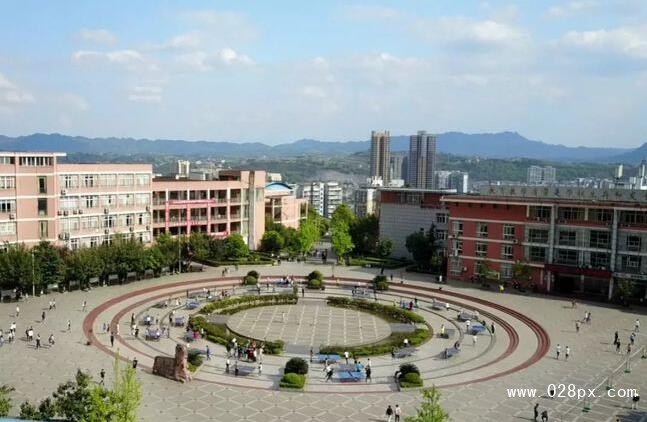 宜賓商職校
